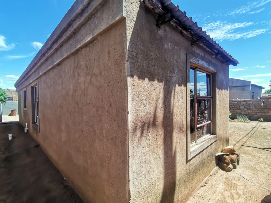3 Bedroom Property for Sale in Lethlabile North West